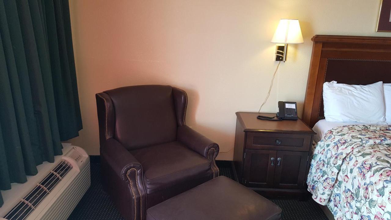 Garden Inn And Extended Stay Shepherdsville Buitenkant foto